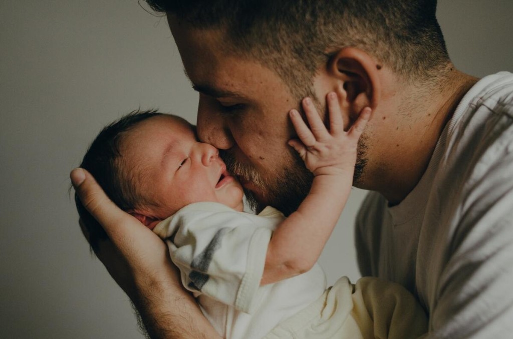 12 conseils pour calmer les pleurs de bébé